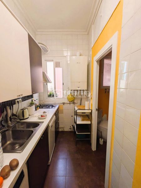 Foto 13d680b5-585f-4851-9487-8bea912ad861. Apartament amb calefacció aparcament a Bellas Vistas Madrid