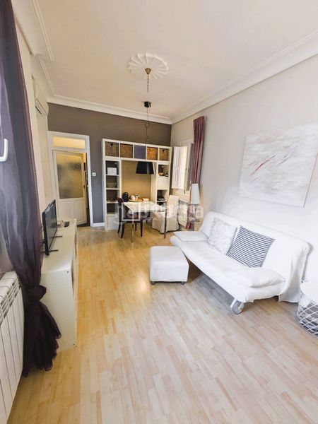 Foto 1b433369-6ecd-4e4b-913c-4dff532e3db2. Apartament amb calefacció aparcament a Bellas Vistas Madrid