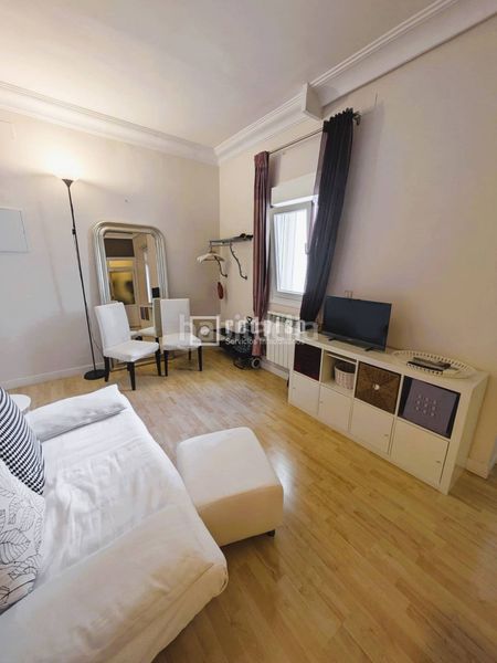 Foto b8fd6bf1-a9ad-4f7e-afd0-2345129b9cae. Apartament amb calefacció aparcament a Bellas Vistas Madrid
