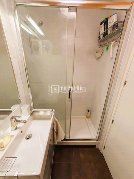 Foto c7af073e-a0ea-40d9-b559-f7413a59c190. Apartament amb calefacció aparcament a Bellas Vistas Madrid