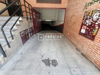 Lloguer Aparcament cotxe  De joaquín arjona. Plaza de garaje con punto de carga eléctrico en bellas vistas