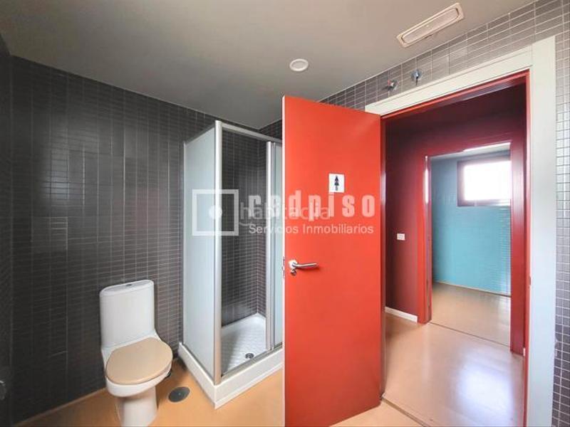 Foto e976328f-261d-408b-9dbf-f8430b4d266c. Pis amb calefacció aparcament a Brezo Valdemoro
