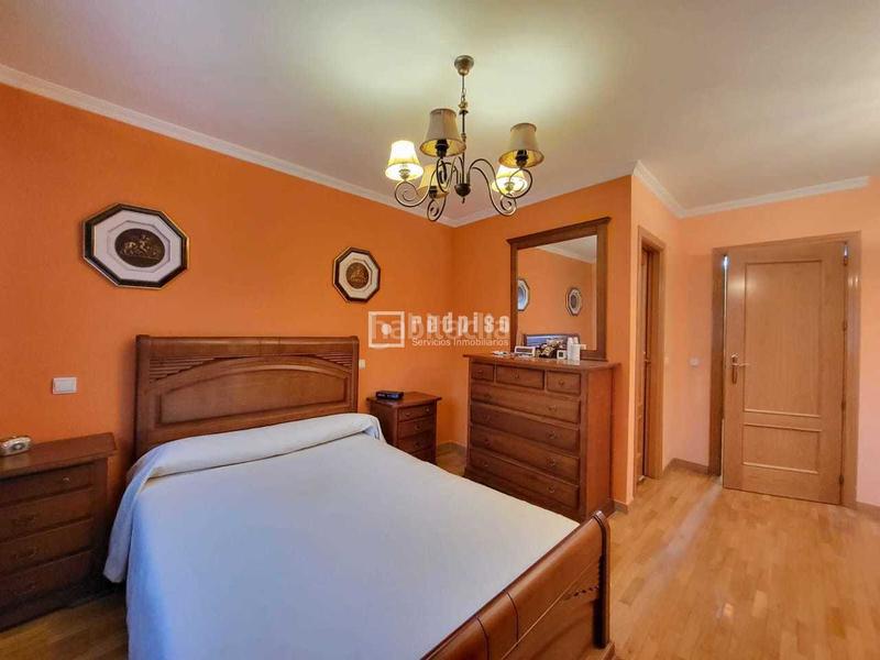 Foto 66311ab2-8f31-48d8-8bb5-a7a0da0a4dcc. Piso tu nuevo hogar te espera! finca del 2003 con ascensor, espectacular piso de tres dormitorios, dos baños y plaza de garaje. en Valdemoro
