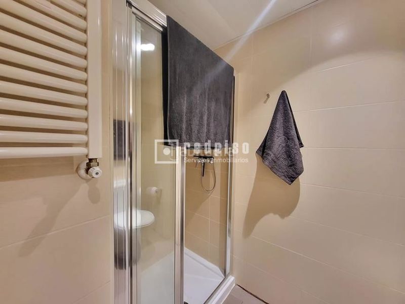 Foto a115b43f-bc7c-44c2-9a49-c387eb577bae. Pis amb calefacció aparcament piscina a Estación Valdemoro