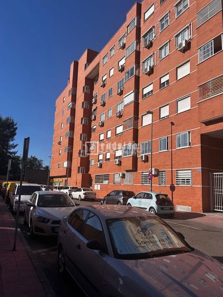 Foto c2b5b9ac-8772-4af7-82e4-f38a4212b9da. Flat with parking pool in Guardia Civil-Zona Industrial Valdemoro