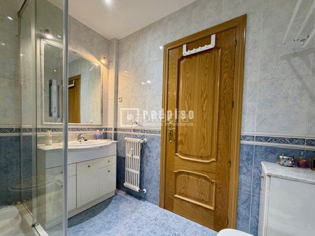 Foto 04e818bb-d9a7-4221-afd4-514e384fce54. Lloguer pis a Almenara-Ventilla Madrid