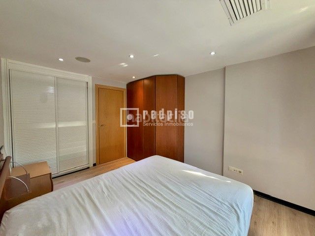 Foto f34bb182-ad55-4288-b7db-85e0796263dc. Rent flat in Castilla Madrid