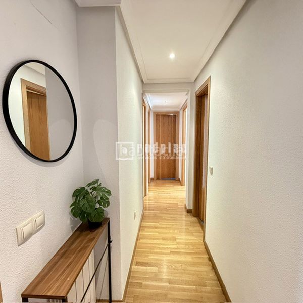Foto aab0d9e8-713a-41aa-bf87-83705bebc102. Rent flat with parking in Almenara-Ventilla Madrid