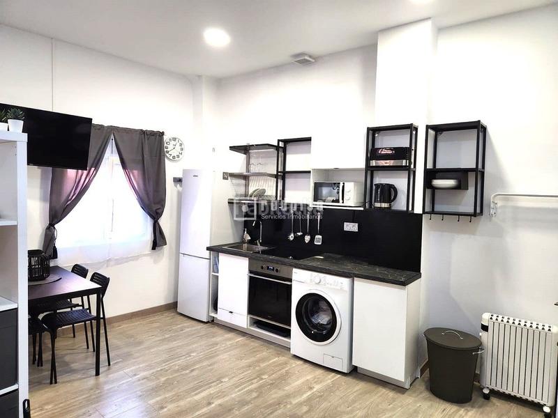 Foto de97cbfd-12a1-478a-9054-8fd337274ab7. Local comercial estudio en venta en calle puerto alto, San Diego, puente de vallecas, , en Madrid