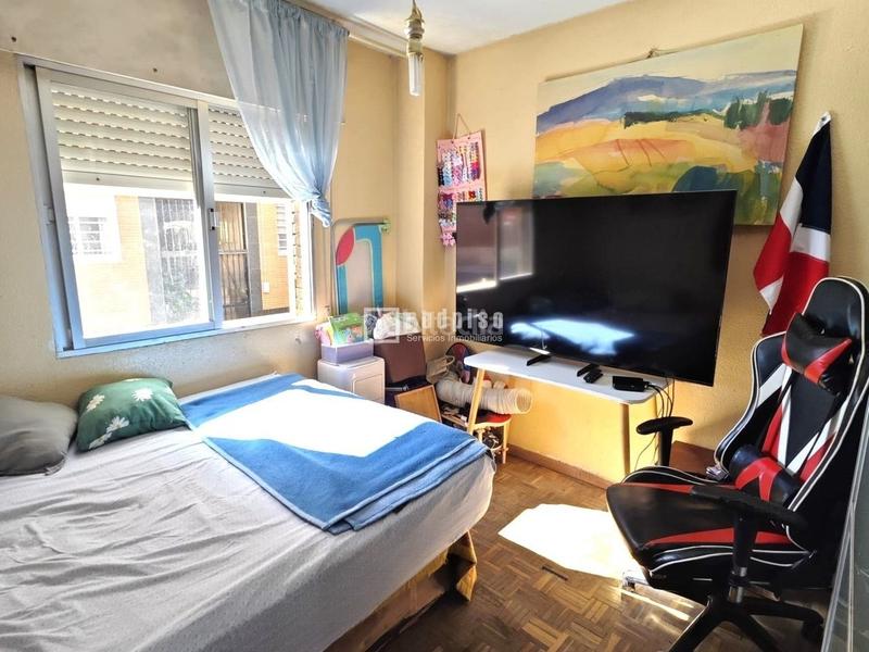 Foto 34b85832-b7a3-4a54-86fd-ba07c4d80d34. Etagenwohnung mit heizung in San Diego Madrid