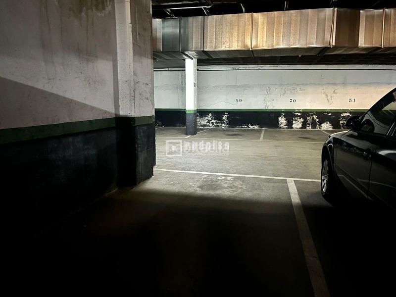 Foto 1ddf414f-943e-421a-b78d-21d78d44a24d. Location parking voiture dans Pueblo Nuevo Madrid