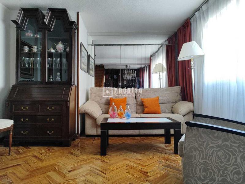 Foto bb5c796d-e818-43e0-9f2c-8242e3e98ffc. Dúplex a Ventas Madrid