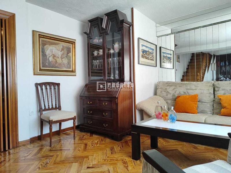 Foto cdf36bff-5179-453a-b76d-1ccb7836c81e. Dúplex a Ventas Madrid