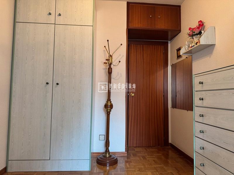 Foto 5847cd57-4789-43f7-aa65-c538d0582b5a. Piso en Ventas Madrid