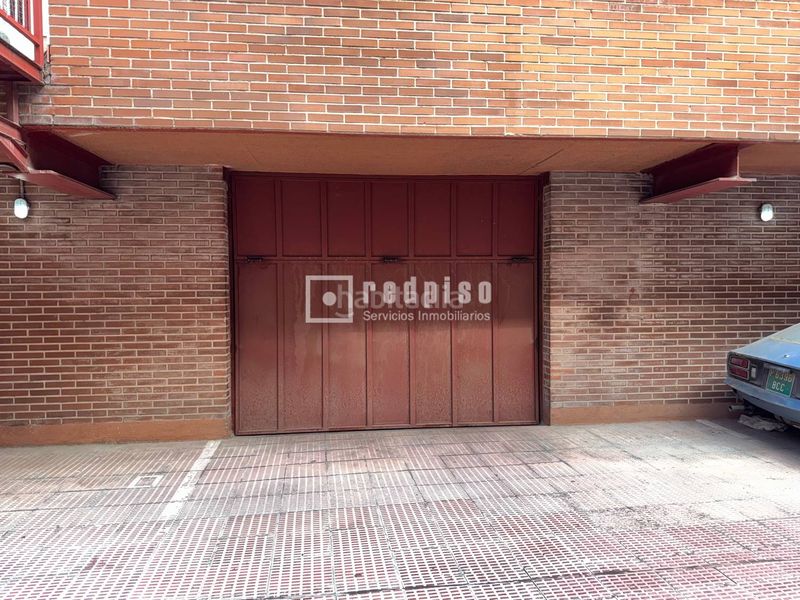 Foto 4926ff64-87ef-4dee-b8bb-d5a97af5e66a. Posto auto in Ventas Madrid