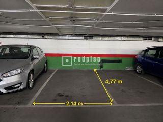 Parking voiture  De maría teresa sáenz de heredia. Plaza de garaje debajo del ahorramas
