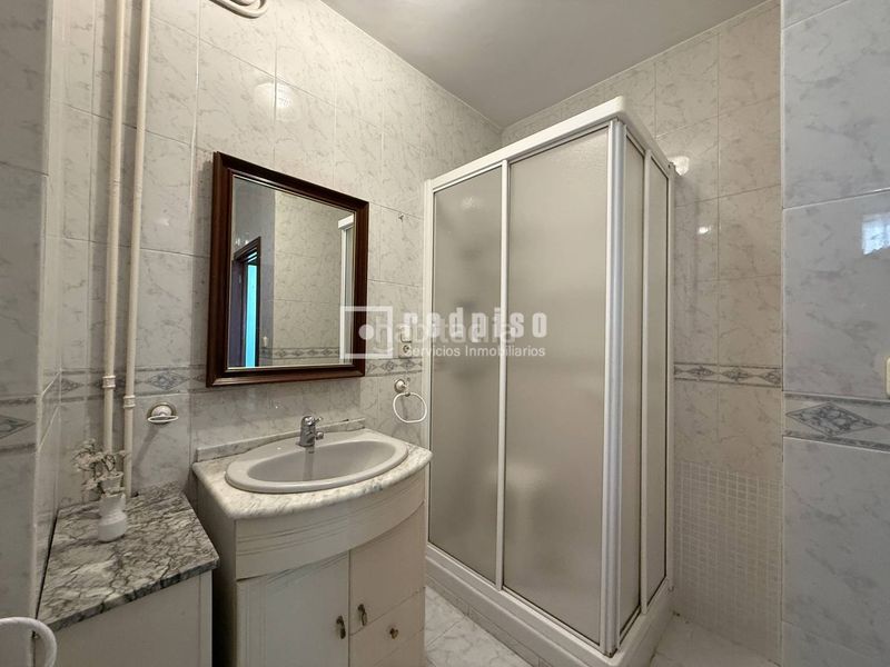 Foto 176f6939-ca5e-461c-acd3-7d0290e4470a. Piso  en torre en Ventas Madrid