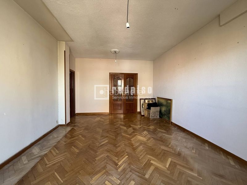 Foto 1ed6676e-b99d-447d-b94c-973361a59b8f. Piso  en torre en Ventas Madrid