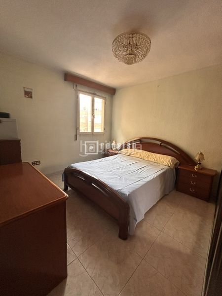 Foto d82fb890-0f32-459d-9fb4-dedec0b63272. Piso en Ventas Madrid