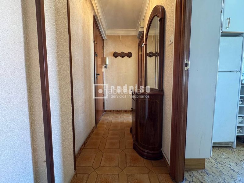Foto c05c04e9-74ab-4982-a437-b51a4c77b5c1. Pis a Ventas Madrid