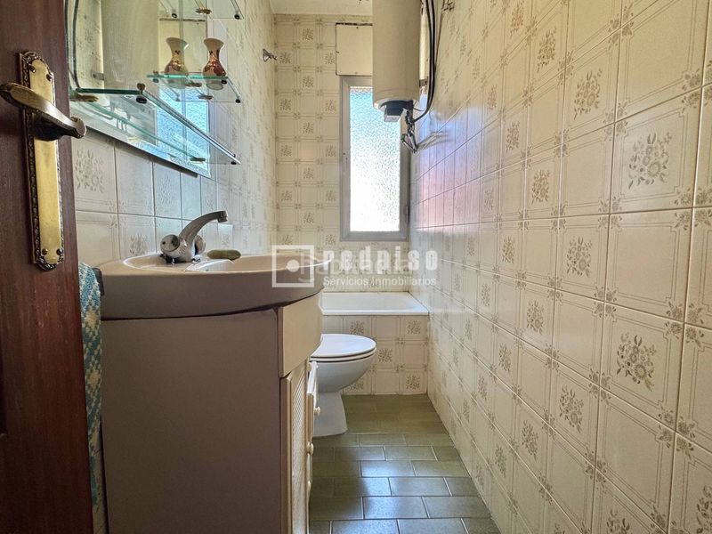 Foto 6cc83ade-8f59-4686-adc6-08b4c497db9b. Piso en Ventas Madrid