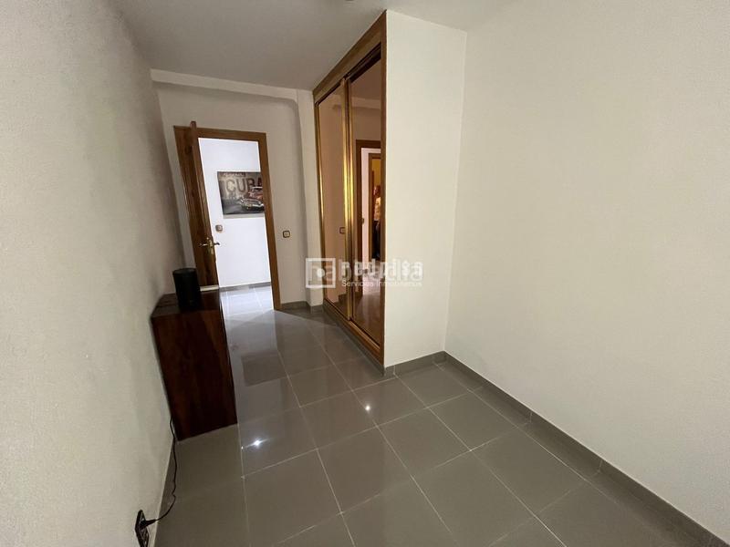 Foto 5c5993a7-a8ee-49aa-aefb-aad328949f8c. Piso junto calle alcala consultar condiciones de venta en Madrid