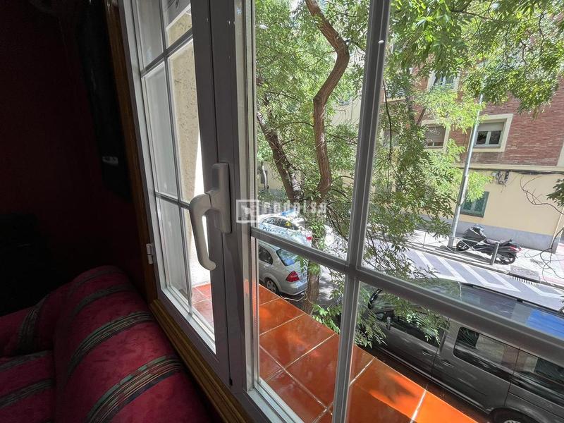 Foto 869a1f2e-9916-4abd-9f45-ec29d6c721e9. Piso junto calle alcala consultar condiciones de venta en Madrid