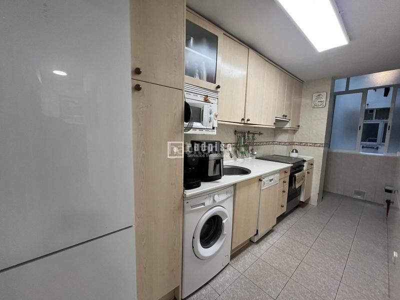 Foto 5ac6bd9f-f59c-421c-be28-e2d081bf762b. Piso junto al mercado de ventas en Concepción Madrid