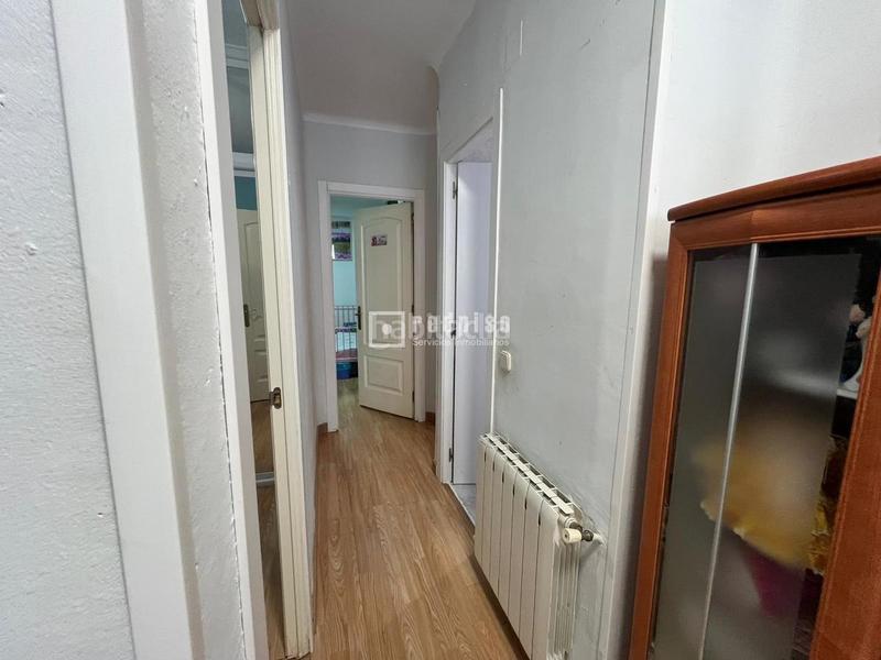 Foto e6fe745a-0093-4084-a20f-0102633351f8. Piso junto al mercado de ventas en Concepción Madrid