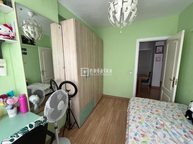 Foto ede9606f-9bd1-4dcb-845c-07d9ef4536af. Piso junto al mercado de ventas en Concepción Madrid