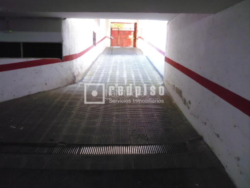 Foto 25a1c6f3-a109-453e-872c-52049191c462. Location parking voiture dans jose villena 4 dans Ventas Madrid