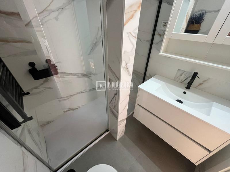 Foto 54ff2133-97ad-4a68-bfbf-ca967add7022. Etagenwohnung mit heizung in Ventas Madrid