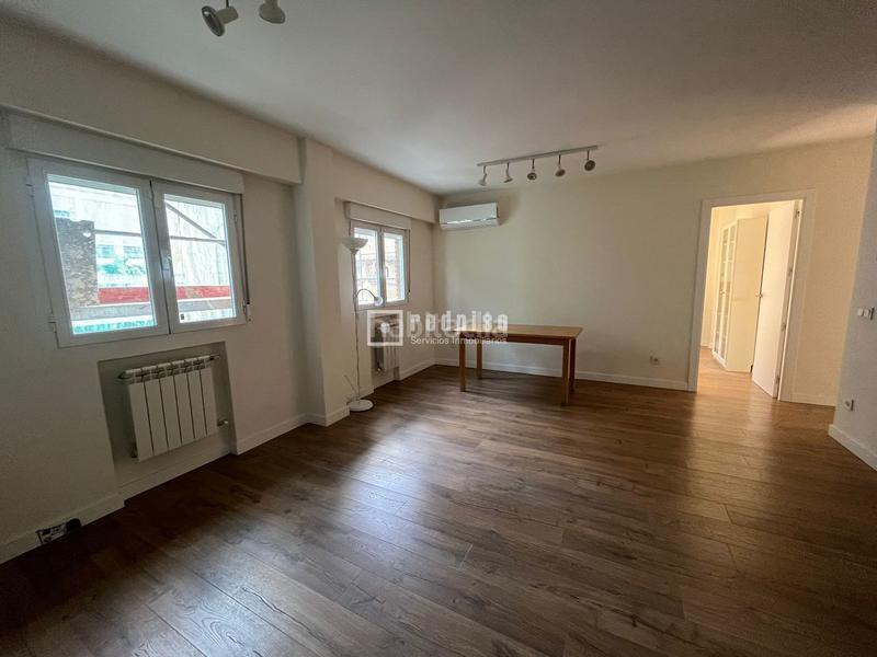 Foto 6a0e0e29-3baf-4f81-a675-884c9ef8ebb4. Flat with heating in Ventas Madrid