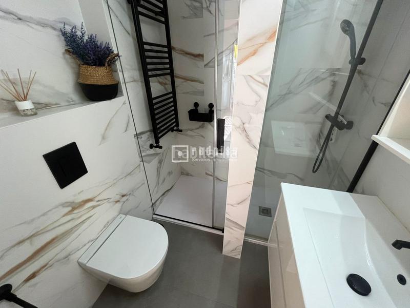 Foto 8d1cf9d8-0077-44f4-bea9-ddfa7c6787c6. Flat with heating in Ventas Madrid