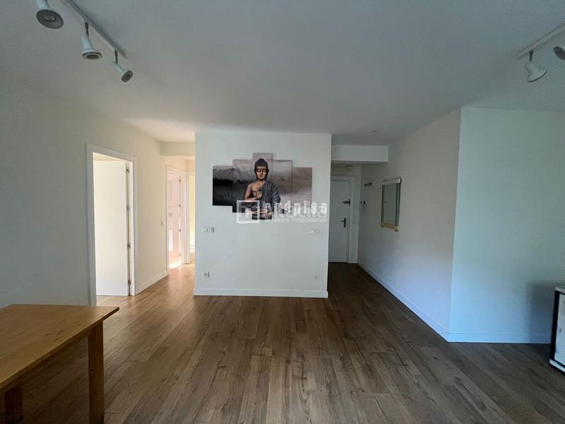 Foto b1ff224f-5c86-41b1-ba44-b02a918c59a7. Flat with heating in Ventas Madrid