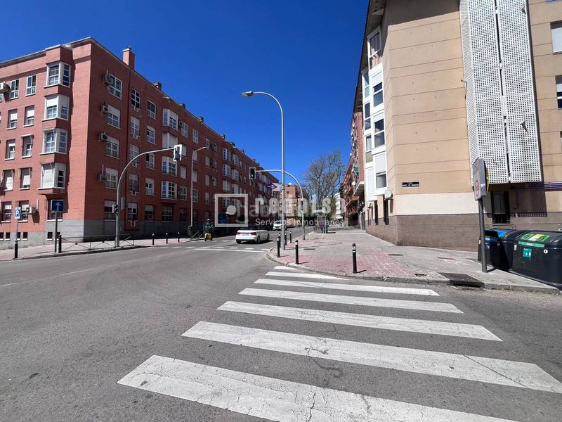 Foto 03f0ffeb-b14c-4e35-9fb2-f569083556b9. Pis amb calefacció aparcament a Ventas Madrid