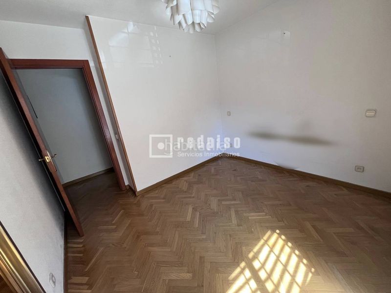 Foto ccbd4cff-22ce-456f-9ad8-082875e146f3. Pis amb calefacció aparcament a Ventas Madrid