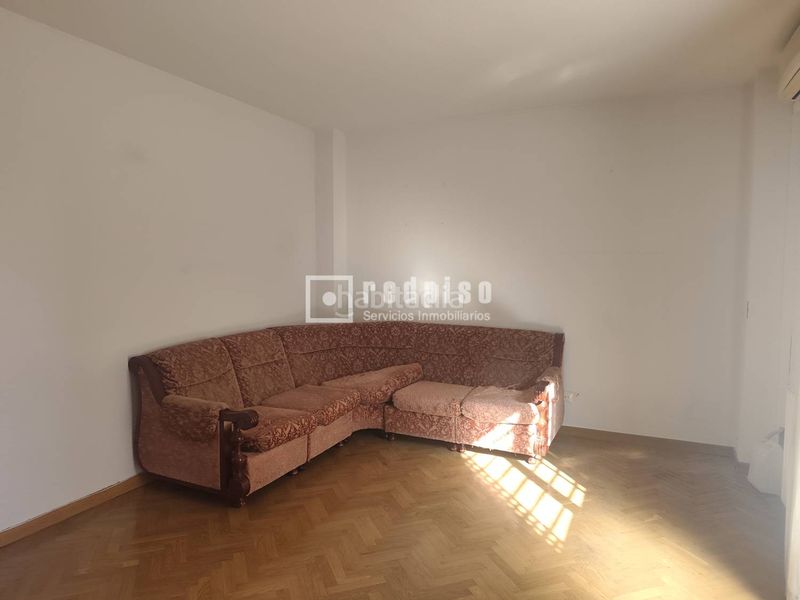 Foto e15dd876-19db-4ba3-a799-afebbdb38864. Pis amb calefacció aparcament a Ventas Madrid