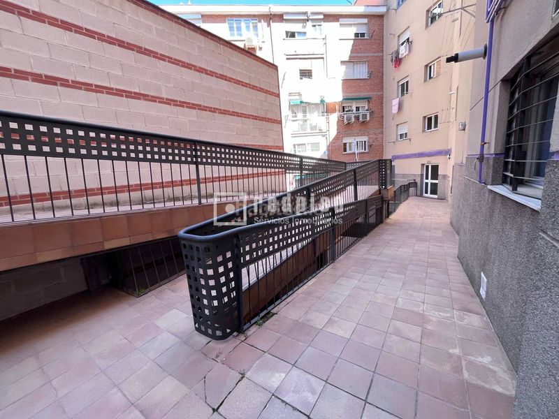 Foto f3f6dd79-f7dc-46c1-a278-045cfd7b9e5c. Pis amb calefacció aparcament a Ventas Madrid