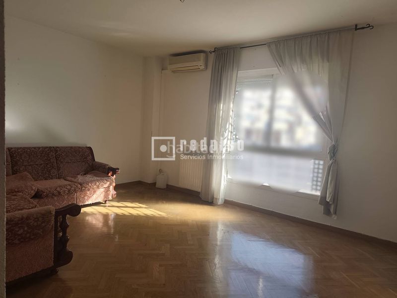 Foto f893a89a-a931-43f6-a90f-1385b9edcab2. Pis amb calefacció aparcament a Ventas Madrid