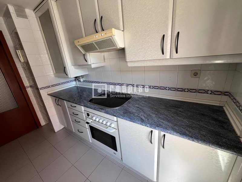 Foto fcbbf494-e273-455f-9a35-18c287fe02ed. Pis amb calefacció aparcament a Ventas Madrid