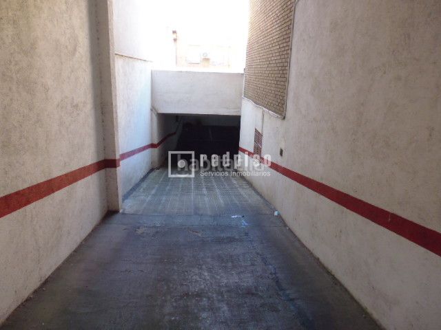 Foto 28a2b6a7-adf3-49ca-b3ad-6cc345eb558e. Aparcament cotxe a Ventas Madrid