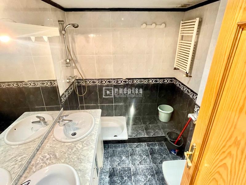 Foto ec4dae9b-9103-4127-a9c0-01cde54a5cdc. Piso en Numancia Madrid