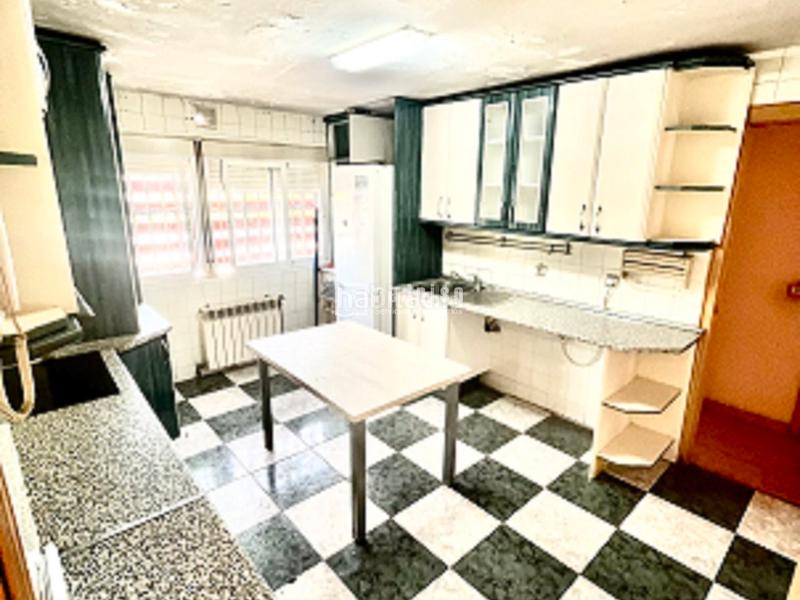 Foto f5d444d2-4fbf-4f18-8a93-28a0c24ee5cc. Piso en Numancia Madrid