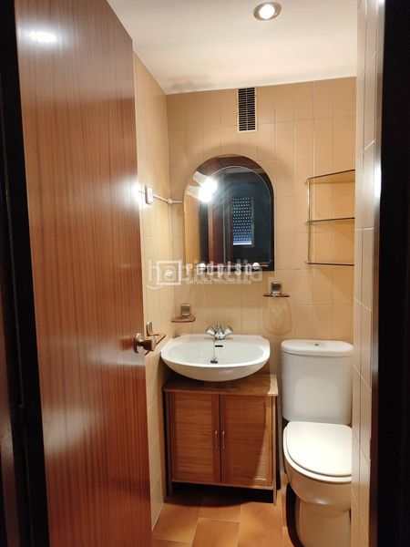 Foto 1536f026-9220-4c35-8d4e-3b50164865a3. Pis amb calefacció aparcament a Numancia Madrid