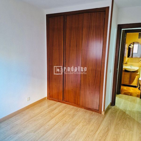 Foto 6fb2dd18-2ca5-4f2a-8a59-a45299a6c220. Pis amb calefacció aparcament a Numancia Madrid