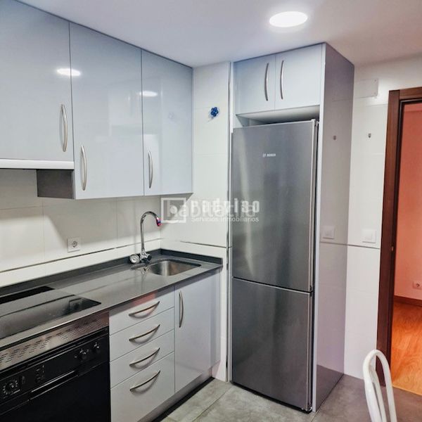 Foto c67cc629-14fa-4575-9cba-0d4da23fbae9. Pis amb calefacció aparcament a Numancia Madrid