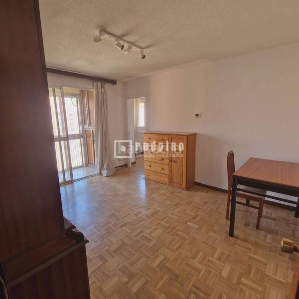 Foto 1376ceab-2207-4b10-a663-d0b737c14e7f. Piso en Numancia Madrid