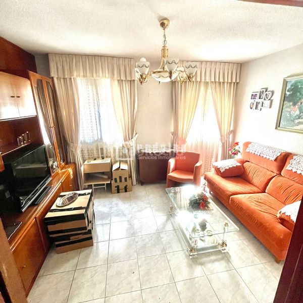 Foto 5553c18a-d043-4c92-a593-e68be405fb98. Piso en Numancia Madrid