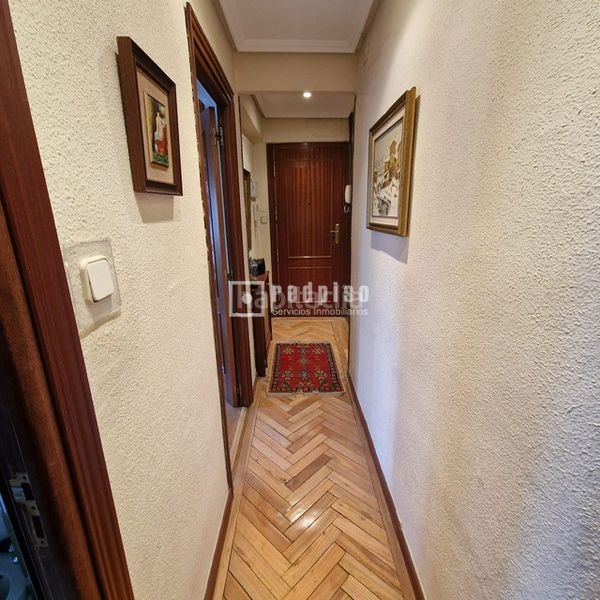 Foto 852a3666-e9d5-41af-9f50-e0903756c277. Flat with heating in Numancia Madrid